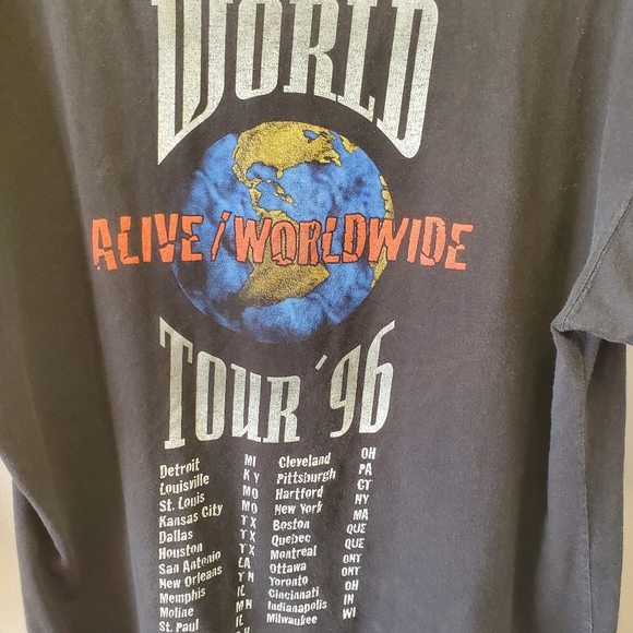 Vintage KISS 1996 "Alive / Worldwide" Band T-shirt - Picture 4 of 6